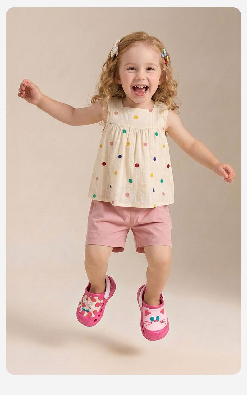 Cute Hello KT My Melody Cartoon Clogs with Outdoor Anti Slip Beach Sandals Slippers Student Summer Casual Shoes Gift